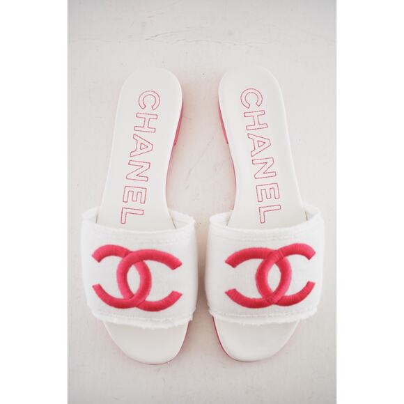 Chanel 24C White Fuchsia Pink CC Logo Fabric Knit Mule Slide Slip On Sandal 41 - Picture 8 of 15
